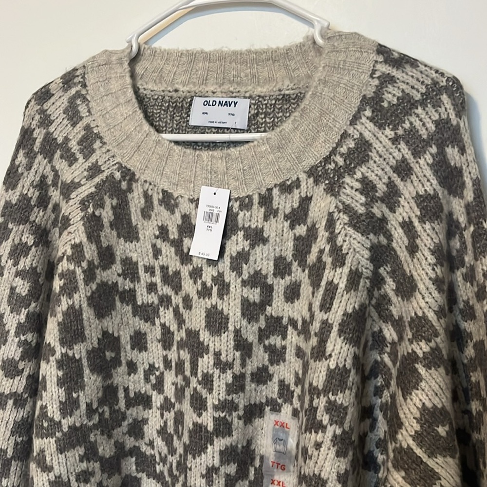 Old Navy Chunky Knit Gray Pattern Sweater, NWT - Picture 3 of 6